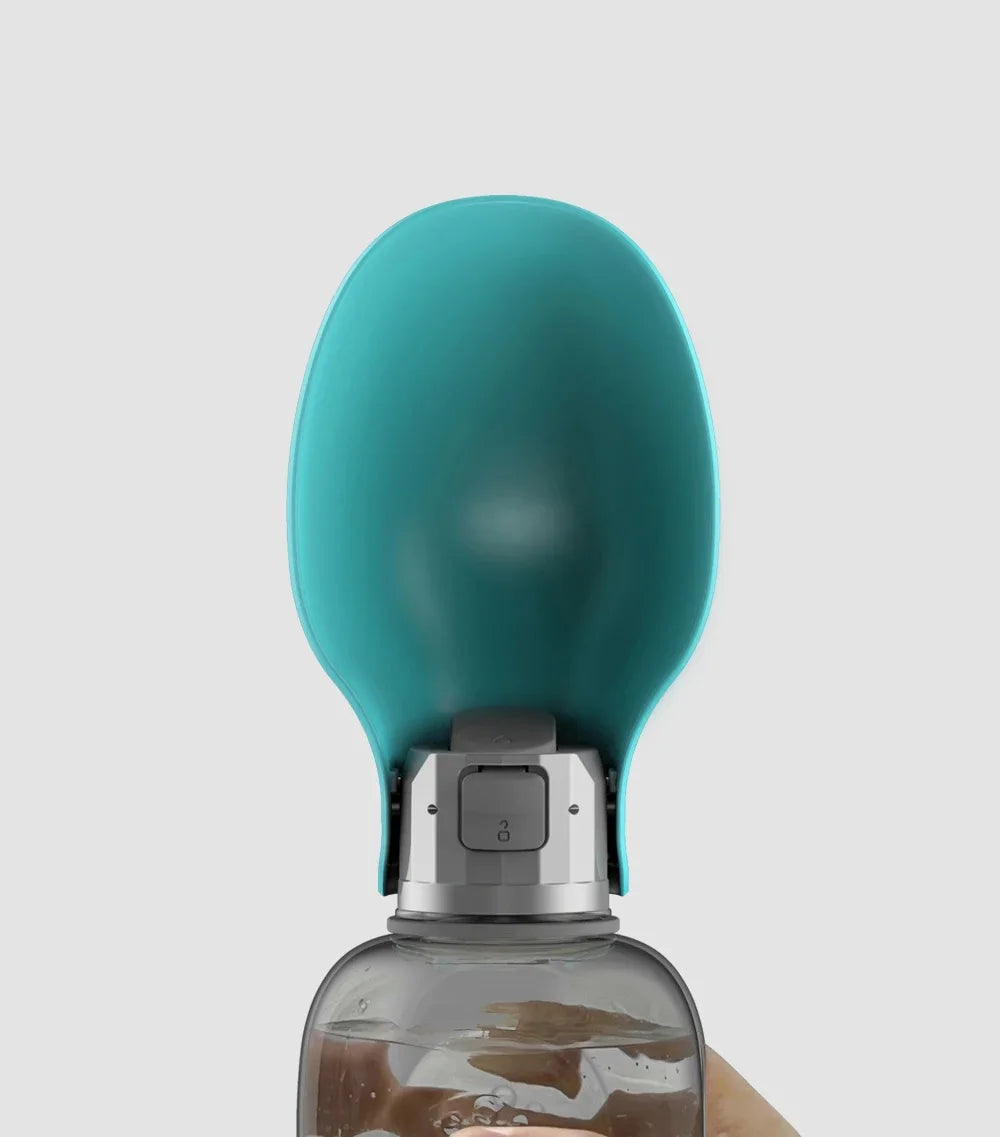 Distributeur de bouteilles d'eau pour grands chiens de 800ML, pour vos voyages !