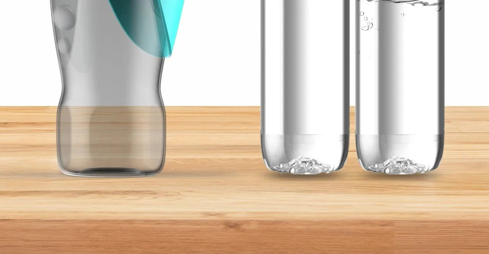 Distributeur de bouteilles d'eau pour grands chiens de 800ML, pour vos voyages !