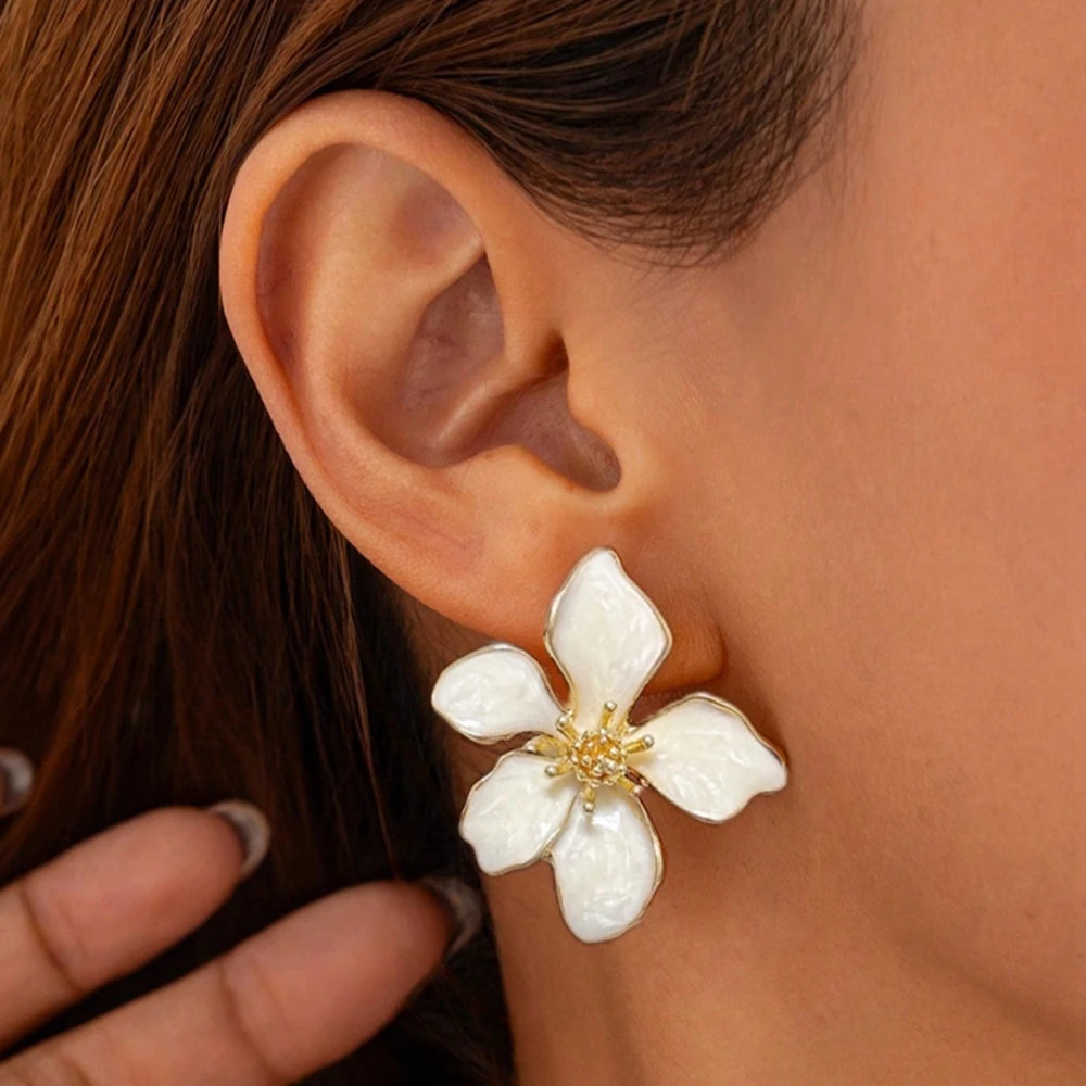 1 paire de nouvelles boucles d'oreilles en forme de fleur pour femmes, design rétro élégant, bijoux tendance, boucles d'oreilles pour femmes, à porter au quotidien