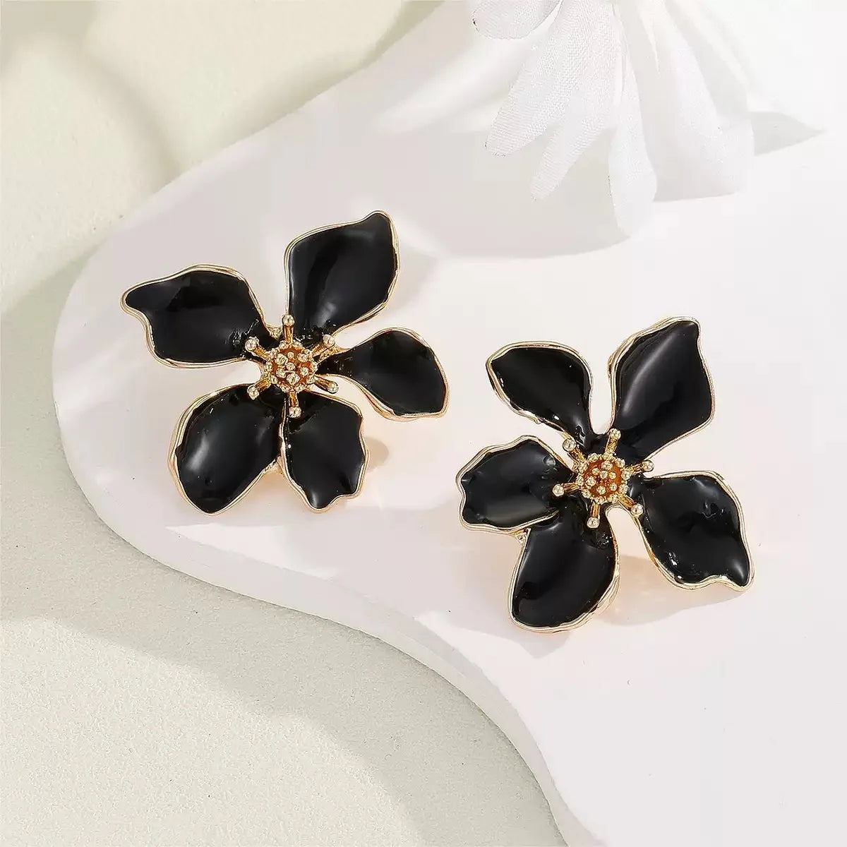 1 paire de nouvelles boucles d'oreilles en forme de fleur pour femmes, design rétro élégant, bijoux tendance, boucles d'oreilles pour femmes, à porter au quotidien
