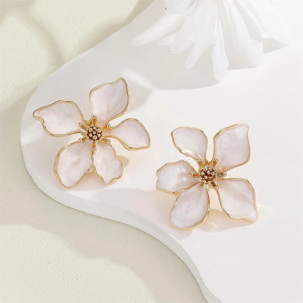 1 paire de nouvelles boucles d'oreilles en forme de fleur pour femmes, design rétro élégant, bijoux tendance, boucles d'oreilles pour femmes, à porter au quotidien