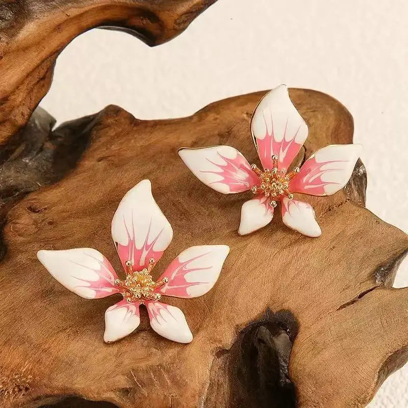 1 paire de nouvelles boucles d'oreilles en forme de fleur pour femmes, design rétro élégant, bijoux tendance, boucles d'oreilles pour femmes, à porter au quotidien